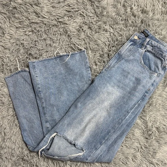 Distressed Light Blue Wide Leg - Picture 3 of 16